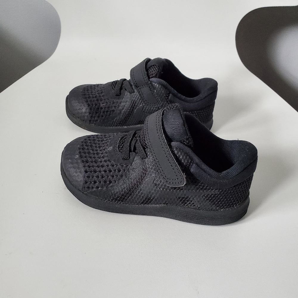 Nike Kids Toddler Black Sneakers
